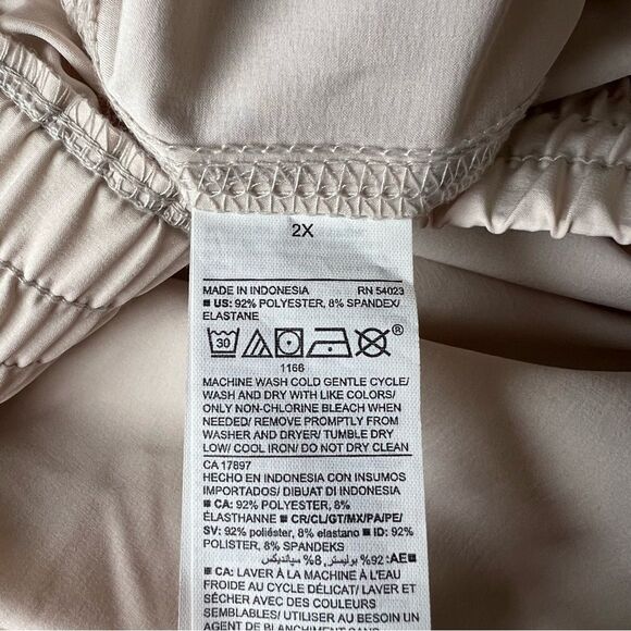 Old Navy High-Waisted StretchTech Cargo Jogger Pants NEW Plus Size 2X - Picture 8 of 8